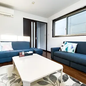 Yahiro 4-chome House 2f,3f アパート 東京都