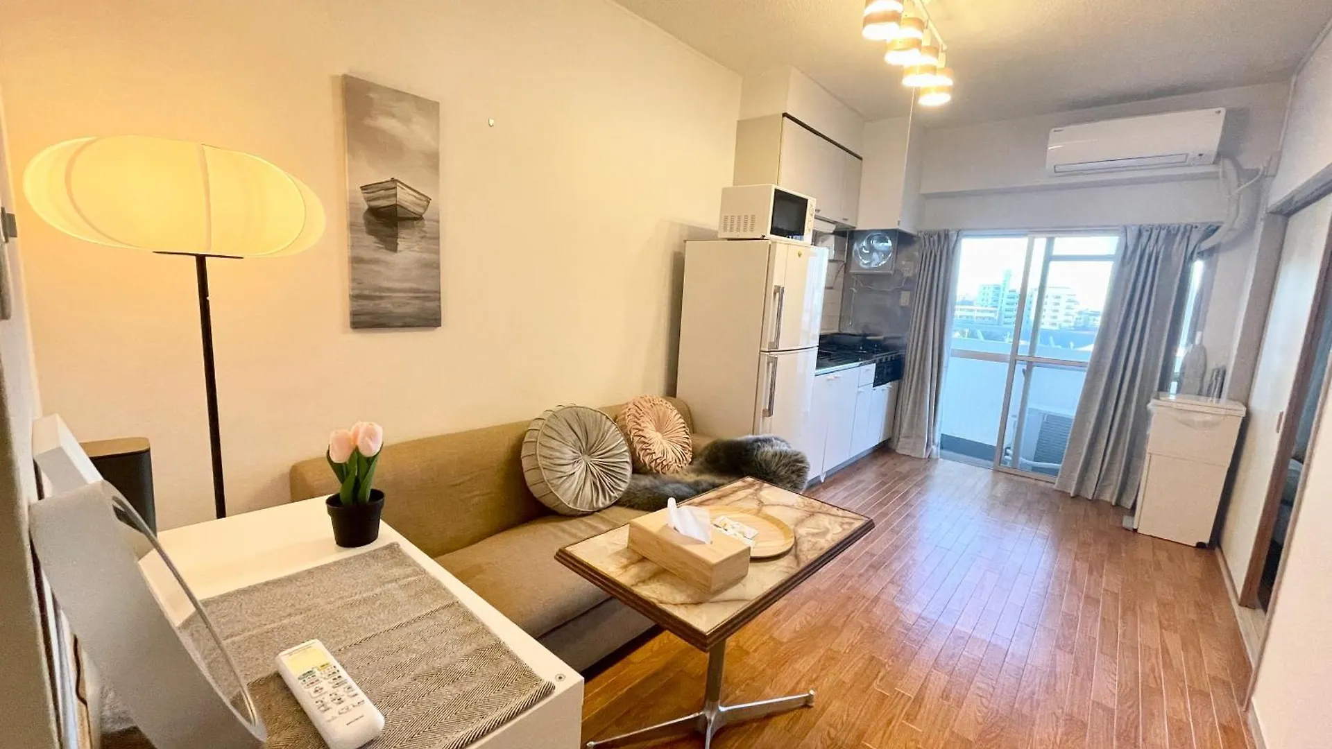 Apartamento 湘南中心部　江ノ島・鎌倉・箱根　平塚駅5分　和室洋室最大6人 新宿駅から1時間パーティー禁止 Hiratsuka